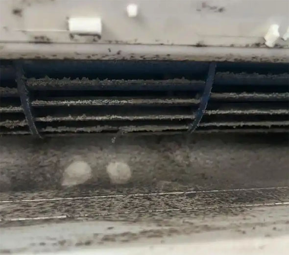 廊坊空调吹的风有股烧焦味是怎么回事